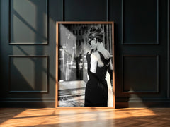audrey-hepburn-iconic-style-wall-art
