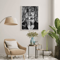 kate-moss-bold-grayscale-wall-art-print