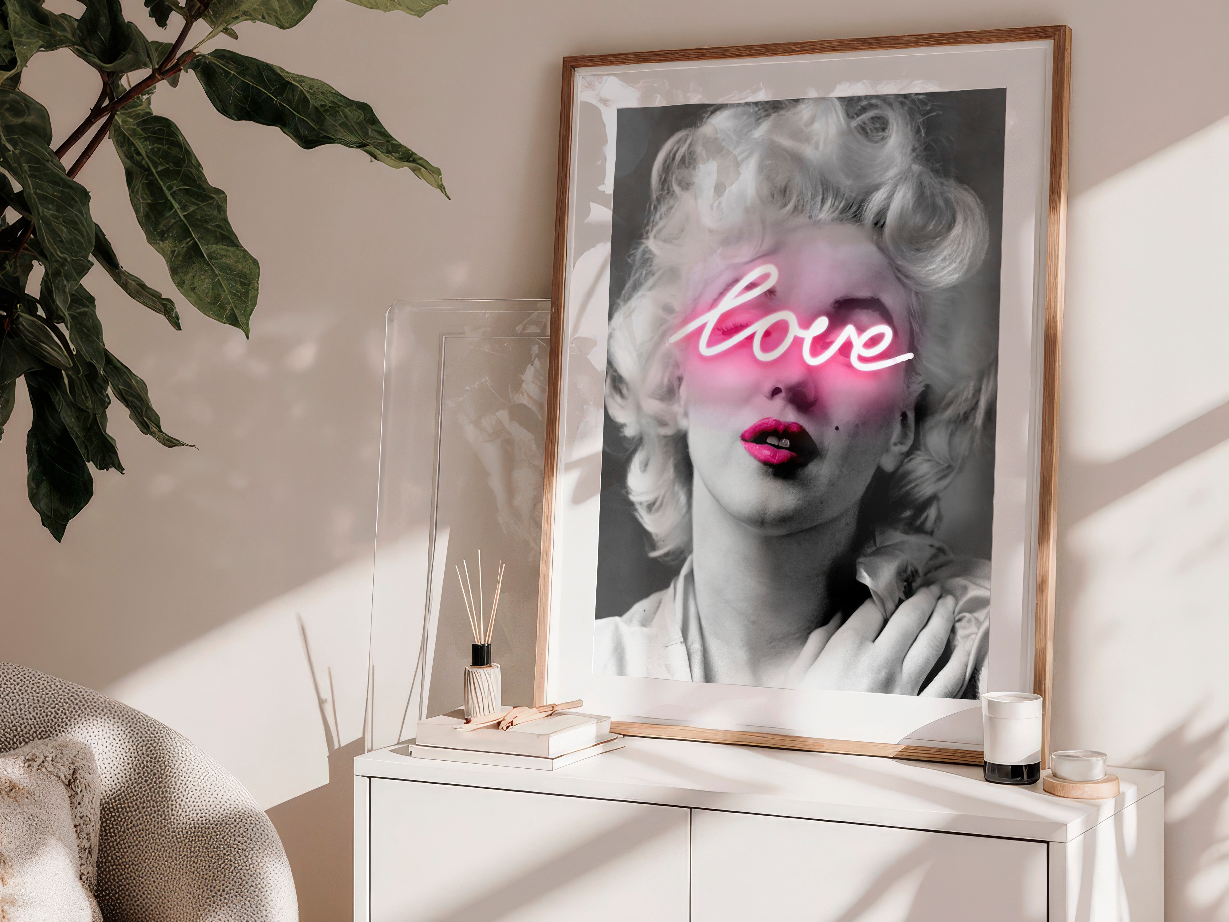 marilyn-monroe-black-and-white-neon-artwork