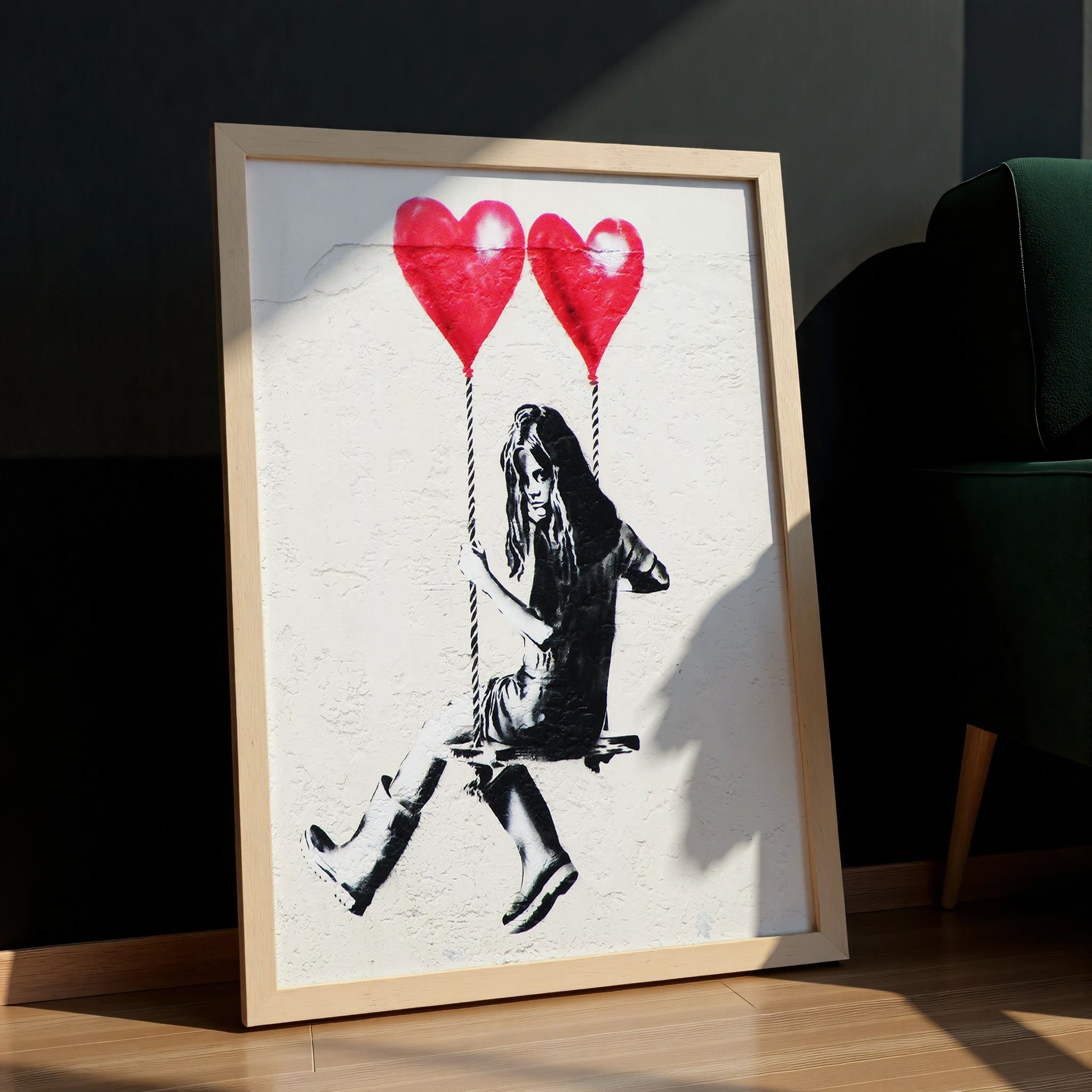 banksy-inspired-love-balloons-art-print-display