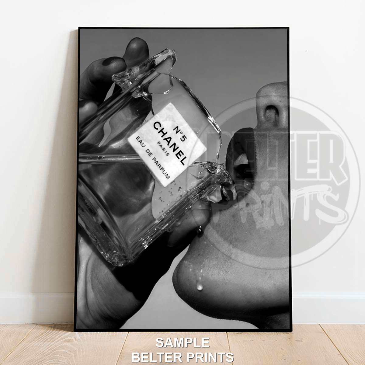 broken-luxury-chanel-no5-woman-wall-art-print