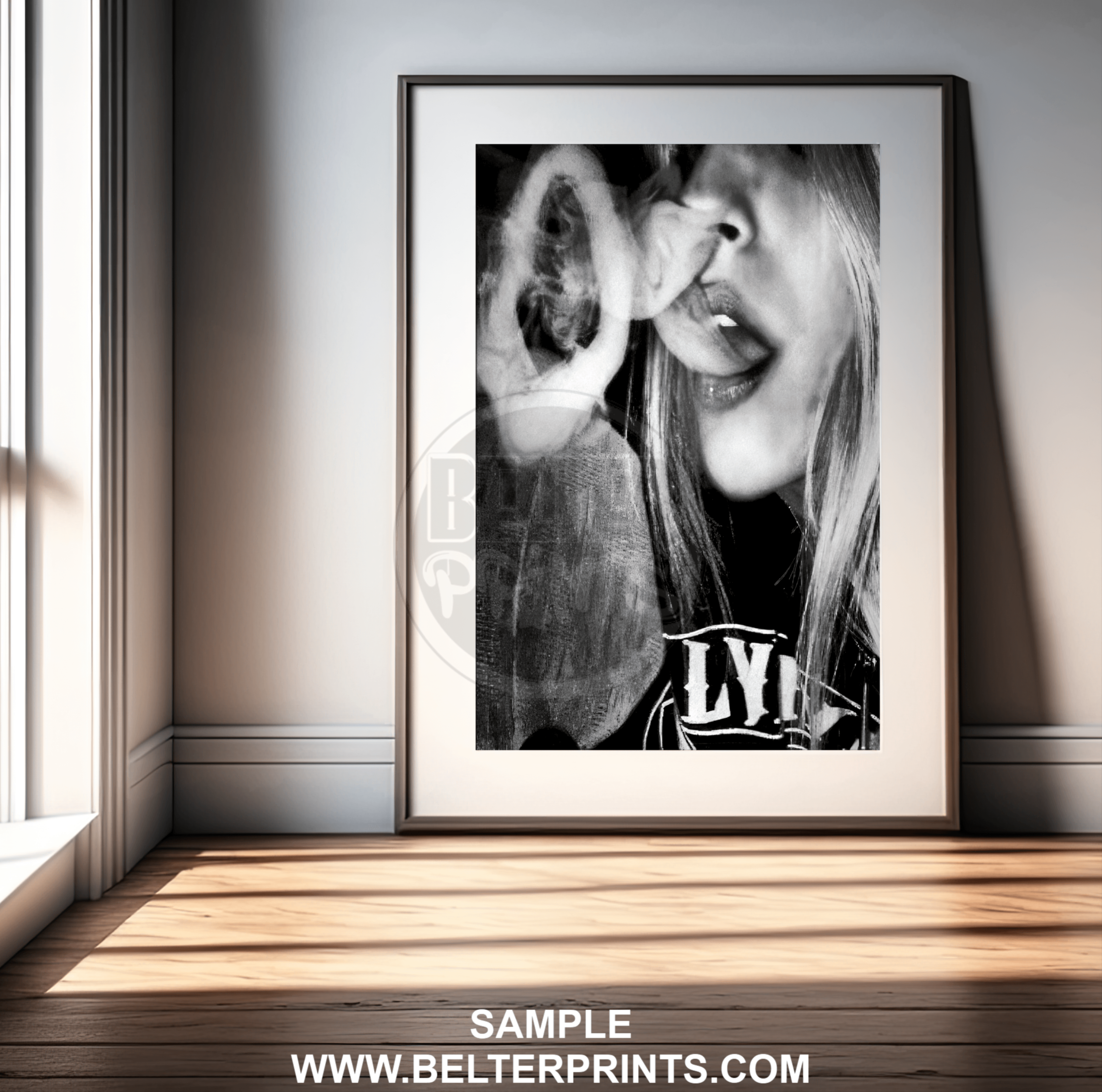 poster-smoke-ring-elegance-woman-black-white-wall-art-print