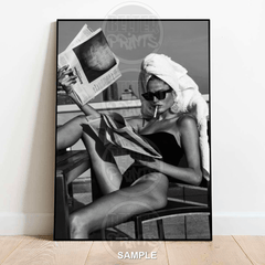 retro-relaxation-woman-newspaper-smoking-wall-art-print